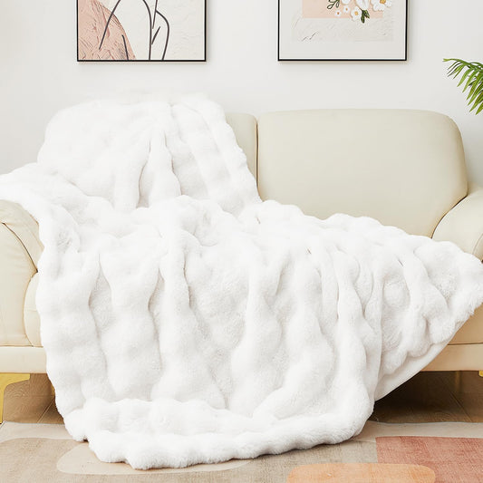 White Faux Fur Throw Blanket Cozy Bubble Blanket Soft Fuzzy Thick 