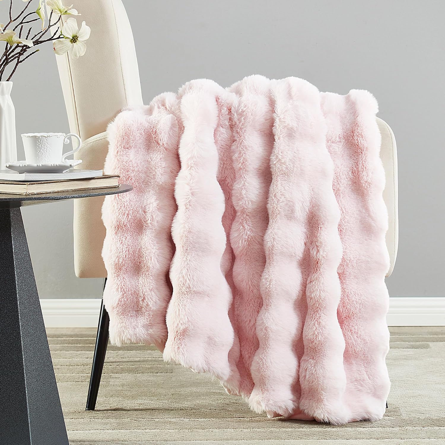 Decorative Soft Thick Fuzzy Faux Rabbit Fur Throw Blanket 